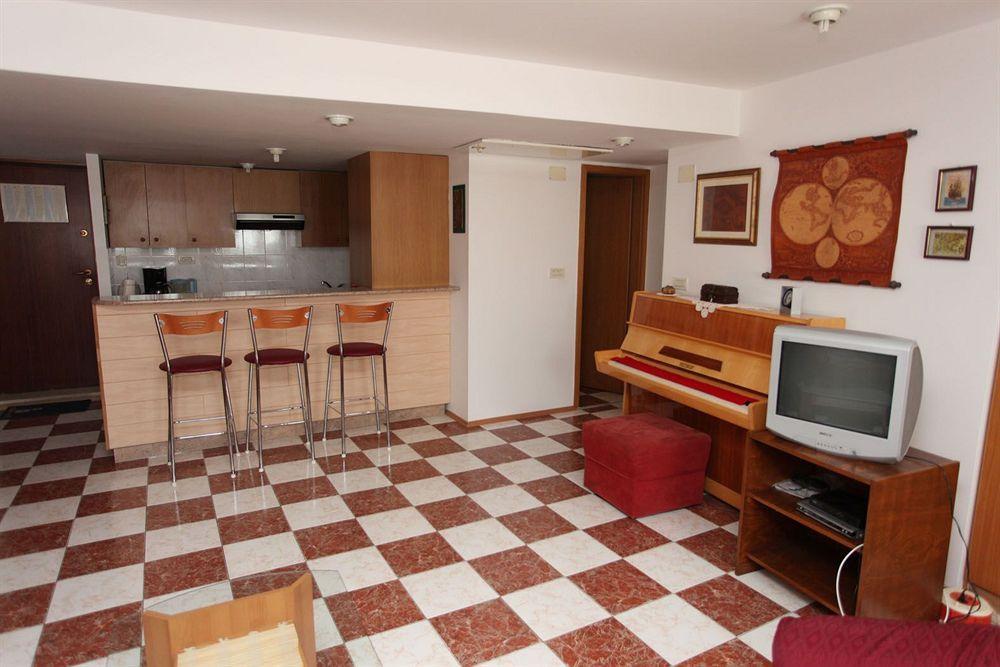 Split Apartments Peric Extérieur photo