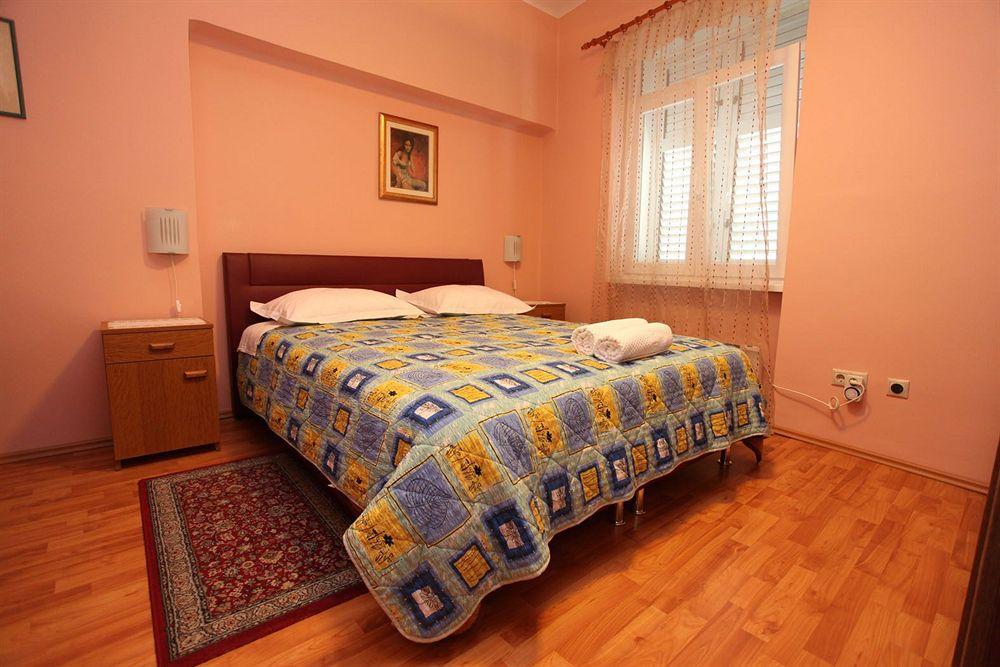 Split Apartments Peric Extérieur photo
